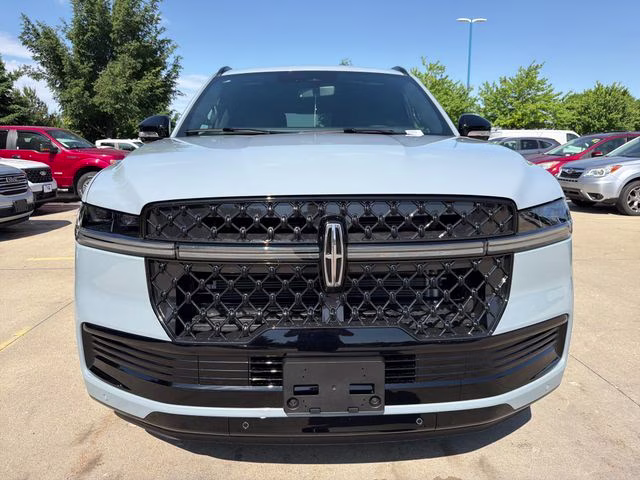 2026 Gray Mist Metallic Tri-Coat Lincoln Navigator Reserve 4X4 SUV