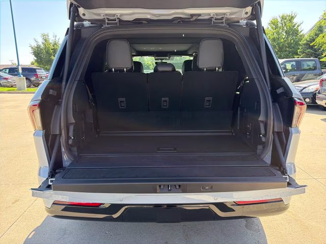 2026 Gray Mist Metallic Tri-Coat Lincoln Navigator Reserve 4X4 SUV