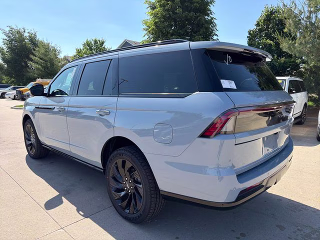2026 Gray Mist Metallic Tri-Coat Lincoln Navigator Reserve 4X4 SUV