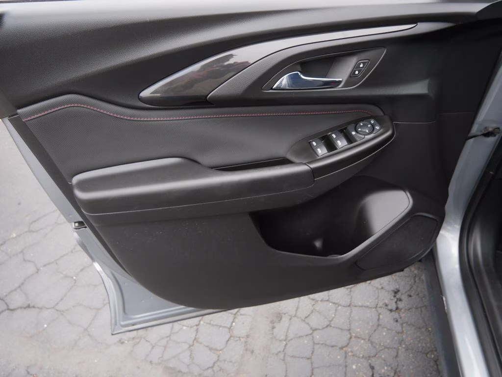 2023 Sterling Gray Metallic Chevrolet Trailblazer RS AWD SUV