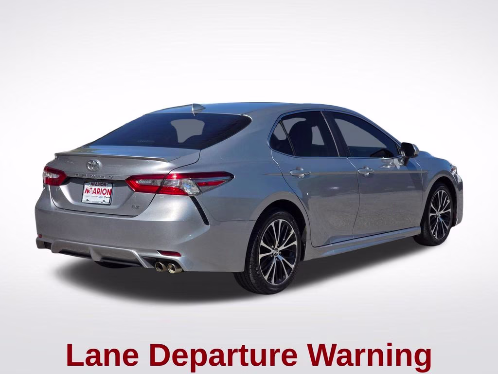2019 Celestial Silver Metallic Toyota Camry SE FWD Sedan