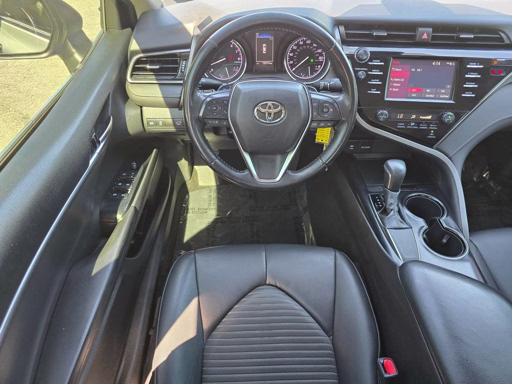 2019 Celestial Silver Metallic Toyota Camry SE FWD Sedan
