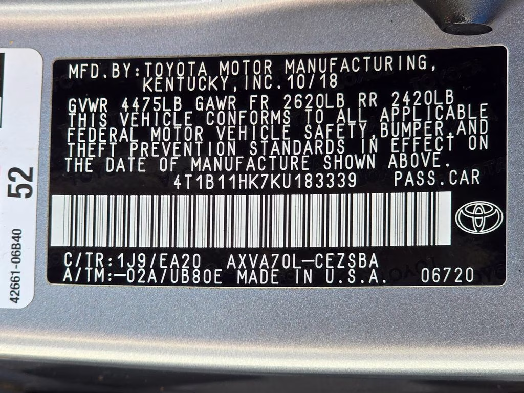 2019 Celestial Silver Metallic Toyota Camry SE FWD Sedan
