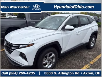 2023 White Hyundai Tucson SE AWD SUV
