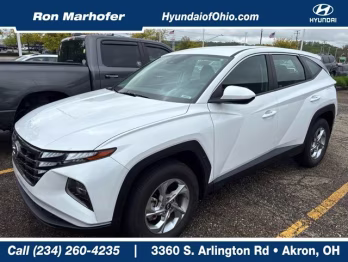2023 White Hyundai Tucson SE AWD SUV