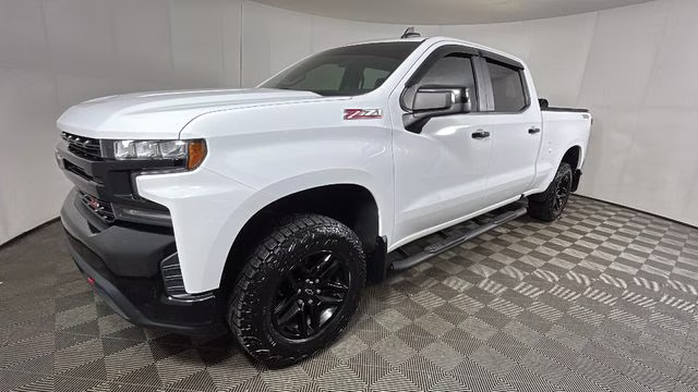2020 Summit White Chevrolet Silverado 1500 LT Trail Boss 4X4 Truck