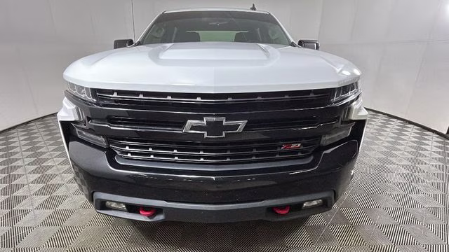 2020 Summit White Chevrolet Silverado 1500 LT Trail Boss 4X4 Truck