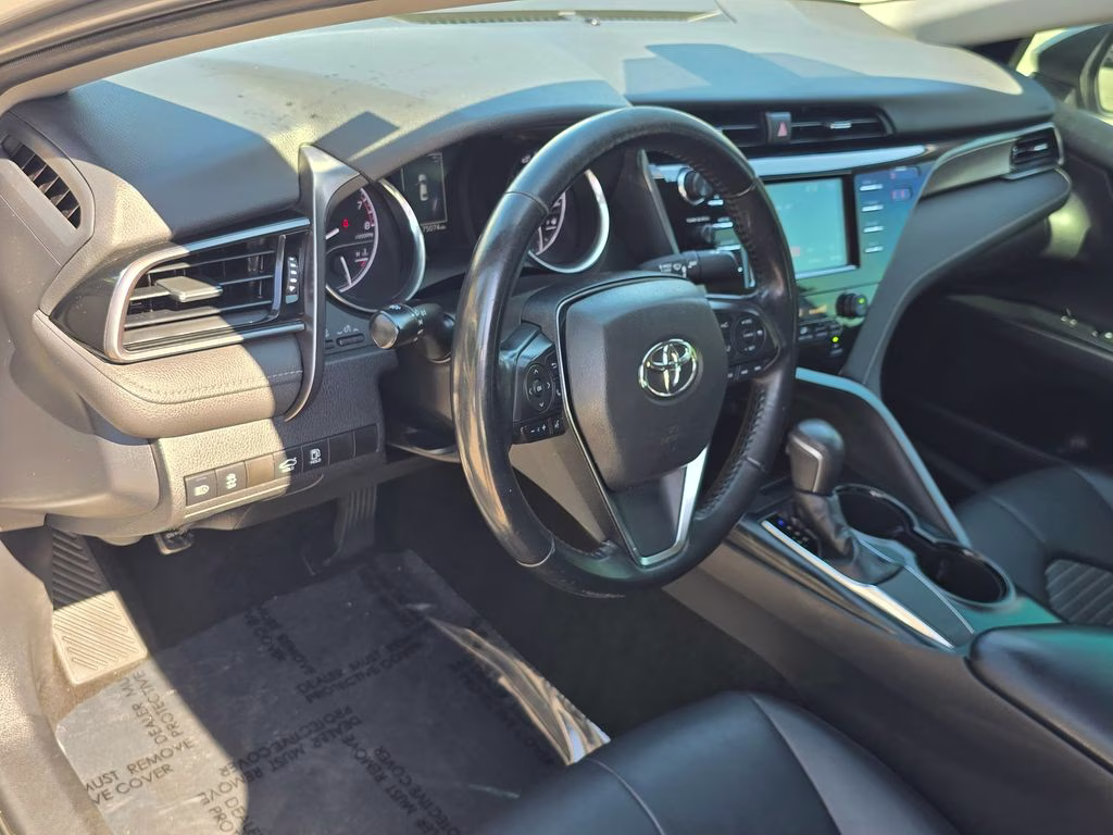 2019 Celestial Silver Metallic Toyota Camry SE FWD Sedan