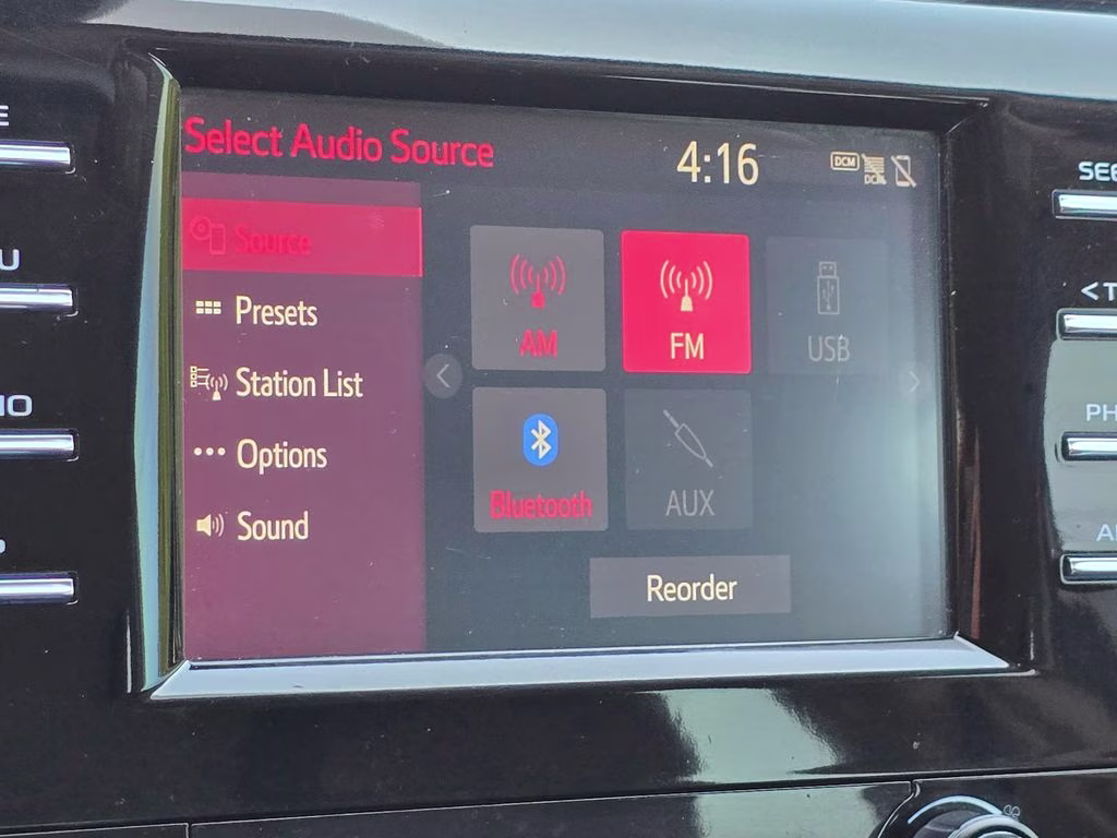 2019 Celestial Silver Metallic Toyota Camry SE FWD Sedan