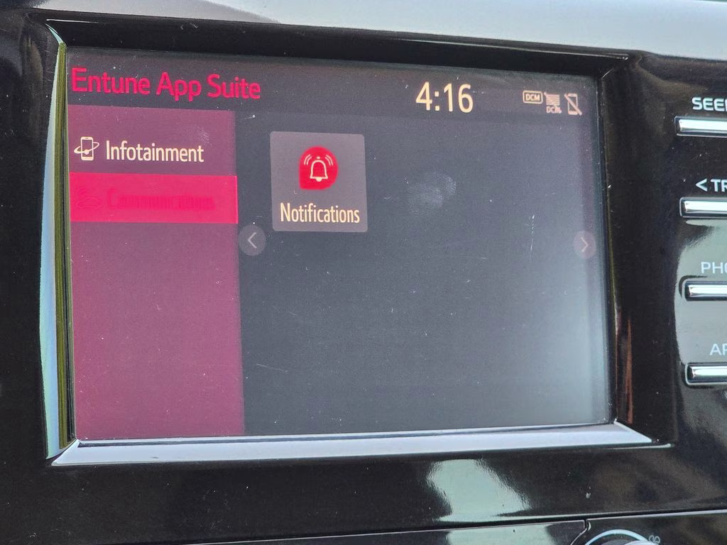 2019 Celestial Silver Metallic Toyota Camry SE FWD Sedan