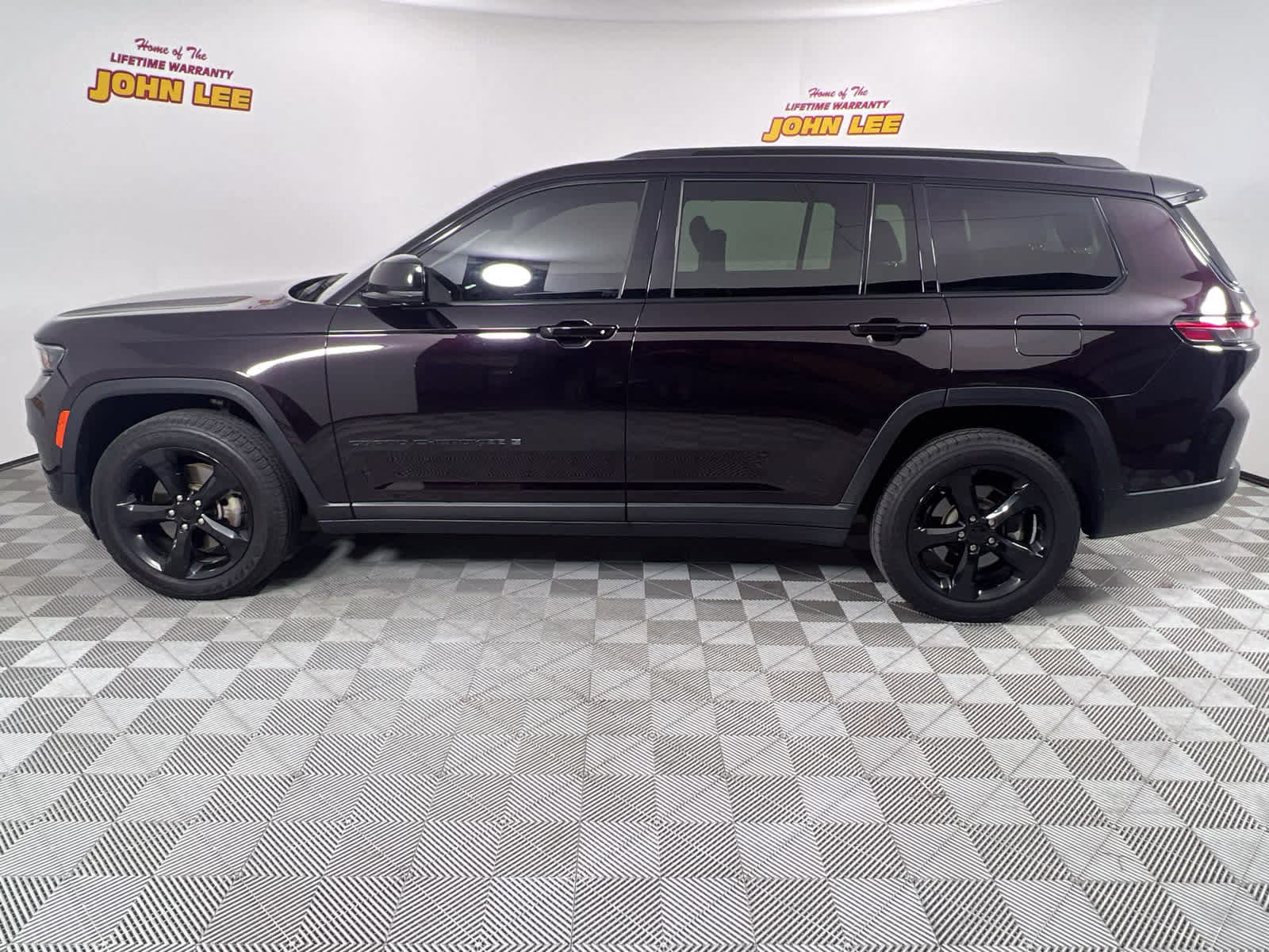 2022 Ember Pearlcoat Jeep Grand Cherokee L Limited RWD SUV