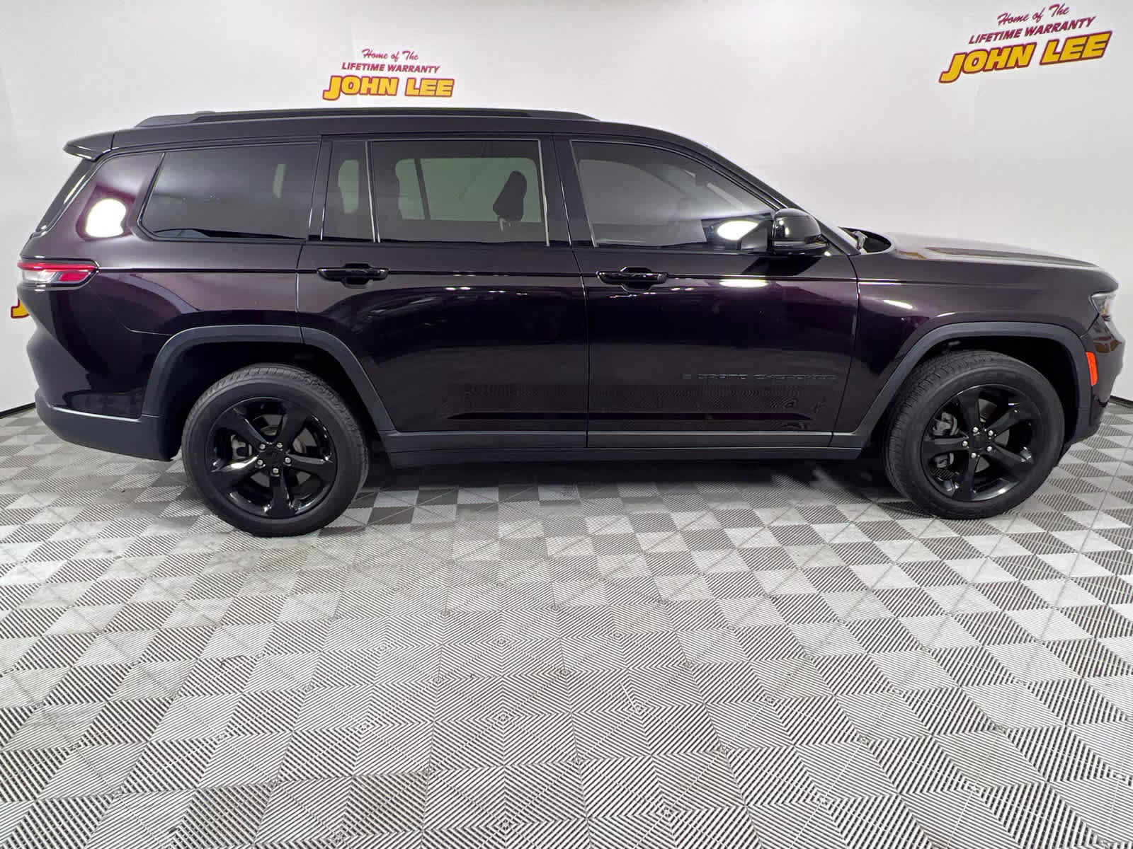 2022 Ember Pearlcoat Jeep Grand Cherokee L Limited RWD SUV