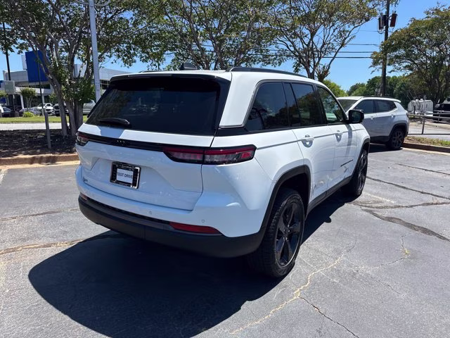 2026 Bright White Clearcoat Jeep Grand Cherokee Limited RWD SUV