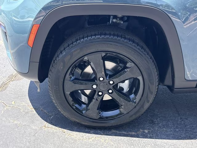 2026 Steel Blue Jeep Grand Cherokee Limited 4X4 SUV