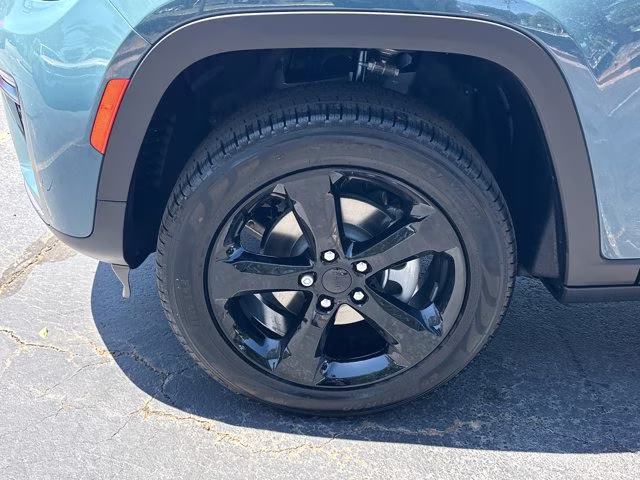 2026 Steel Blue Jeep Grand Cherokee Limited 4X4 SUV