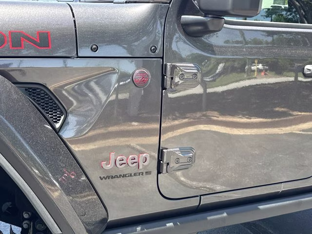 2026 Granite Crystal Metallic Clearcoat Jeep Wrangler Rubicon X 4X4 Convertible