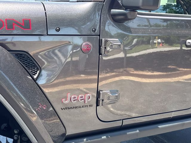 2026 Granite Crystal Metallic Clearcoat Jeep Wrangler Rubicon X 4X4 Convertible