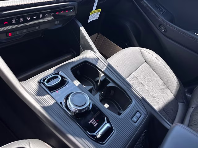 2026 Silver Zynith Clearcoat Jeep Cherokee Overland 4X4 SUV