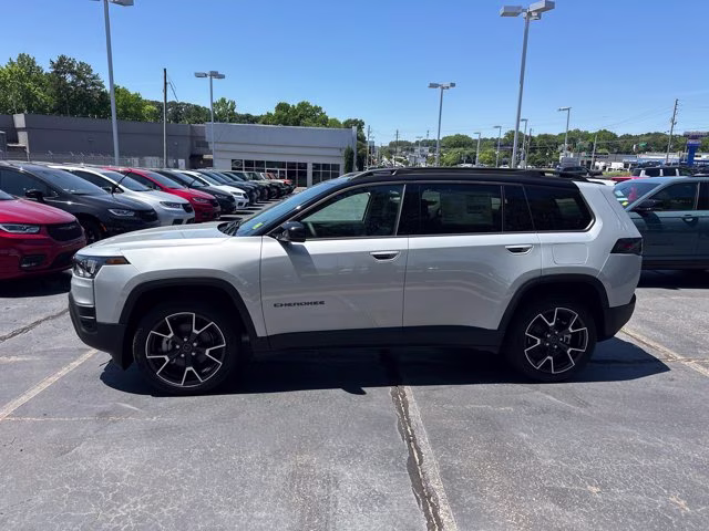 2026 Silver Zynith Clearcoat Jeep Cherokee Overland 4X4 SUV