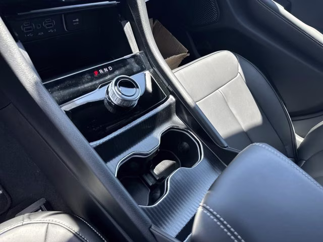 2026 Bright White Clearcoat Jeep Grand Cherokee Limited RWD SUV