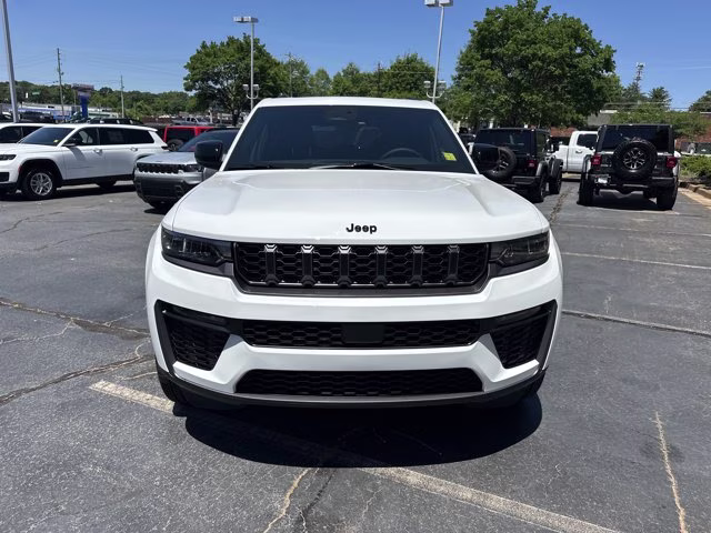 2026 Bright White Clearcoat Jeep Grand Cherokee Limited RWD SUV