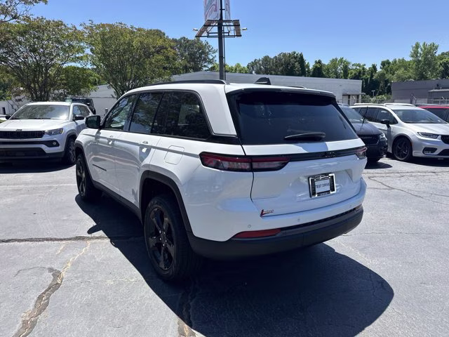 2026 Bright White Clearcoat Jeep Grand Cherokee Limited RWD SUV