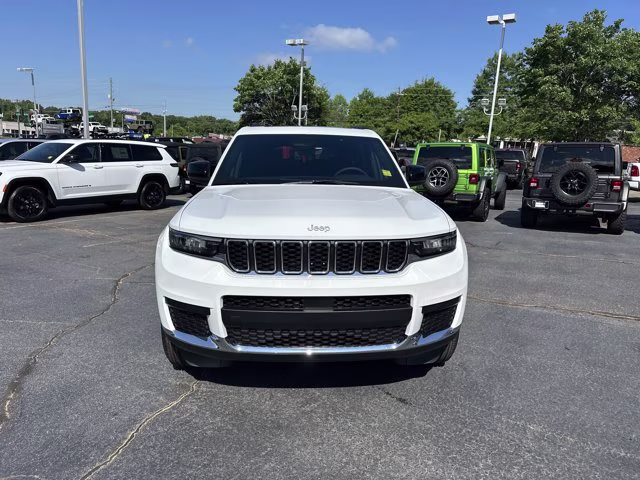 2026 Bright White Clearcoat Jeep Grand Cherokee L Laredo X RWD SUV