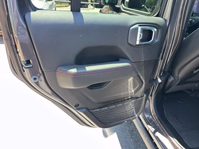 2026 Granite Crystal Metallic Clearcoat Jeep Wrangler Rubicon X 4X4 Convertible