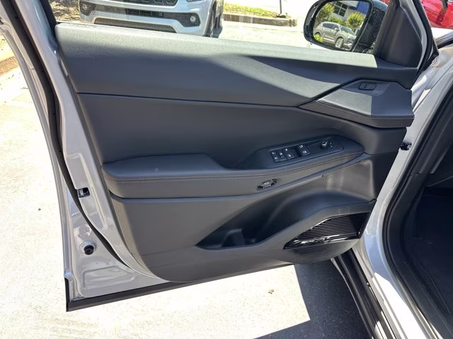 2026 Silver Zynith Clearcoat Jeep Cherokee Overland 4X4 SUV