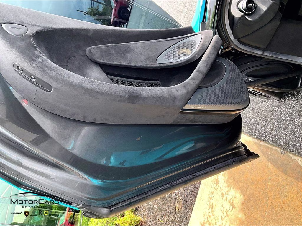 2019 Curacao Blue McLaren 600LT MSO Fistral Blue RWD Coupe
