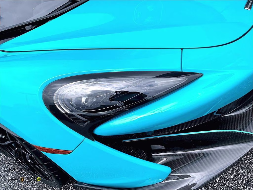 2019 Curacao Blue McLaren 600LT MSO Fistral Blue RWD Coupe