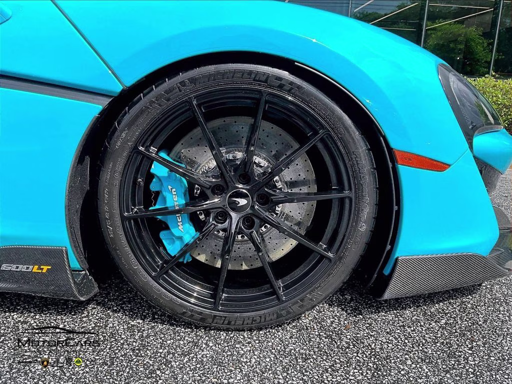 2019 Curacao Blue McLaren 600LT MSO Fistral Blue RWD Coupe
