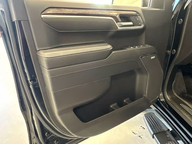 2024 Onyx Black GMC Sierra 1500 Elevation 4X4 Truck