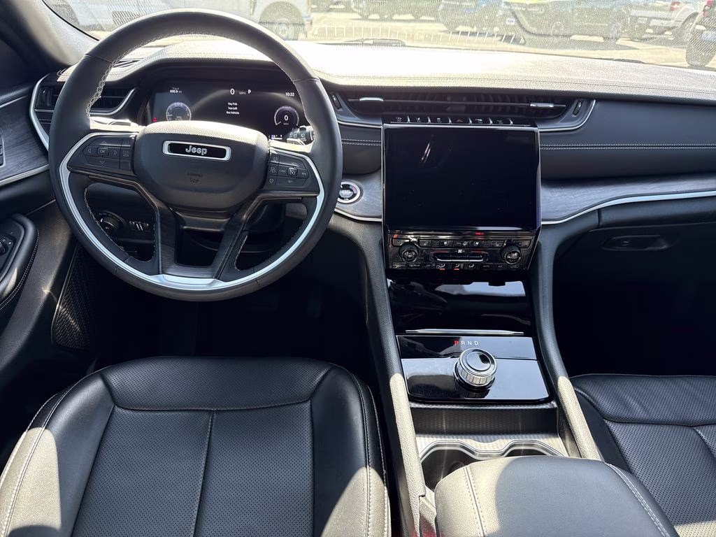 2024 Silver Zynith Jeep Grand Cherokee L Limited RWD SUV