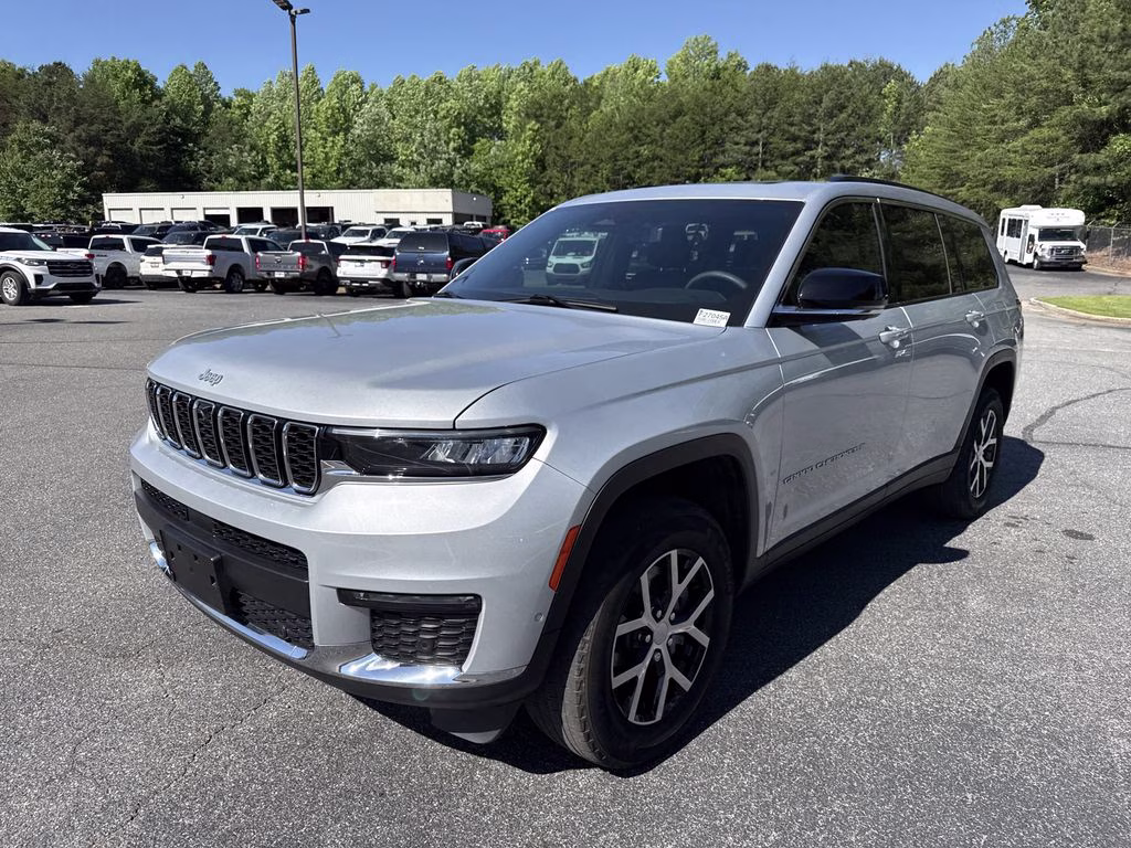 2024 Silver Zynith Jeep Grand Cherokee L Limited RWD SUV
