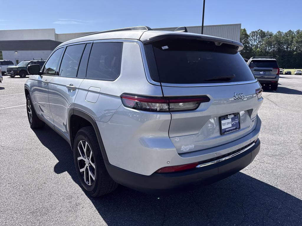 2024 Silver Zynith Jeep Grand Cherokee L Limited RWD SUV