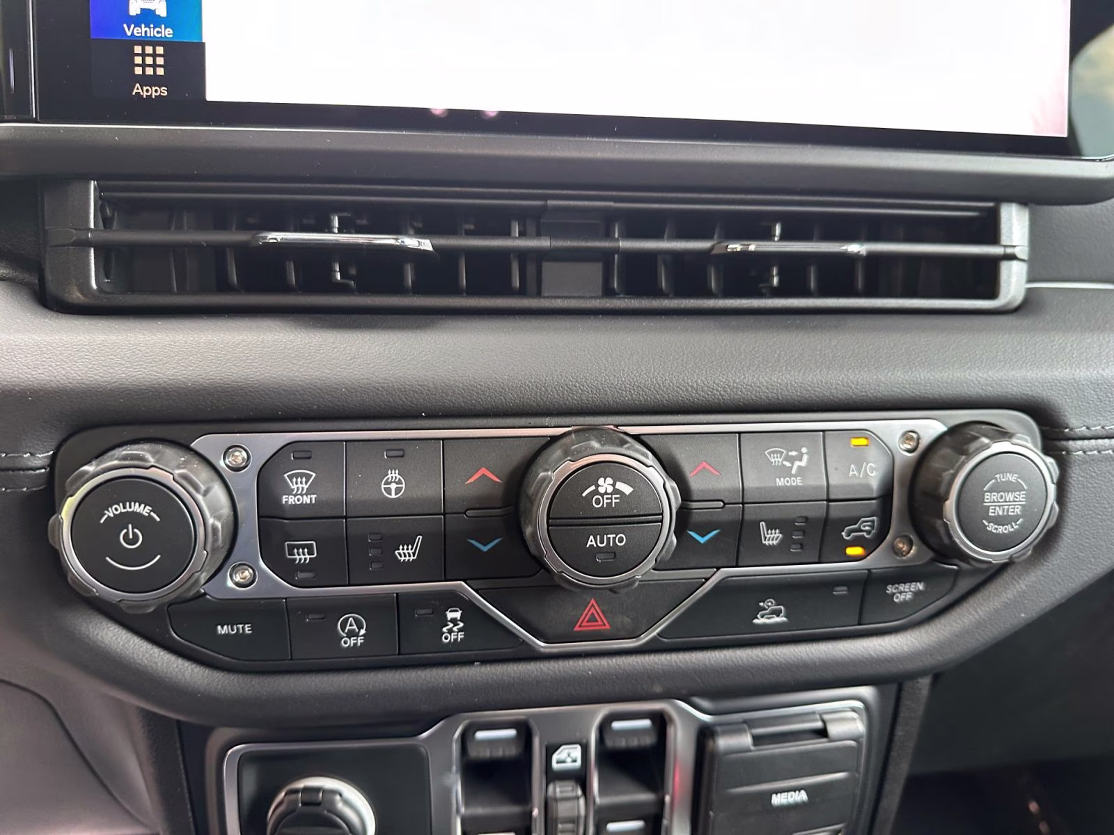 2026 Reign Jeep Gladiator Sahara 4X4 Truck