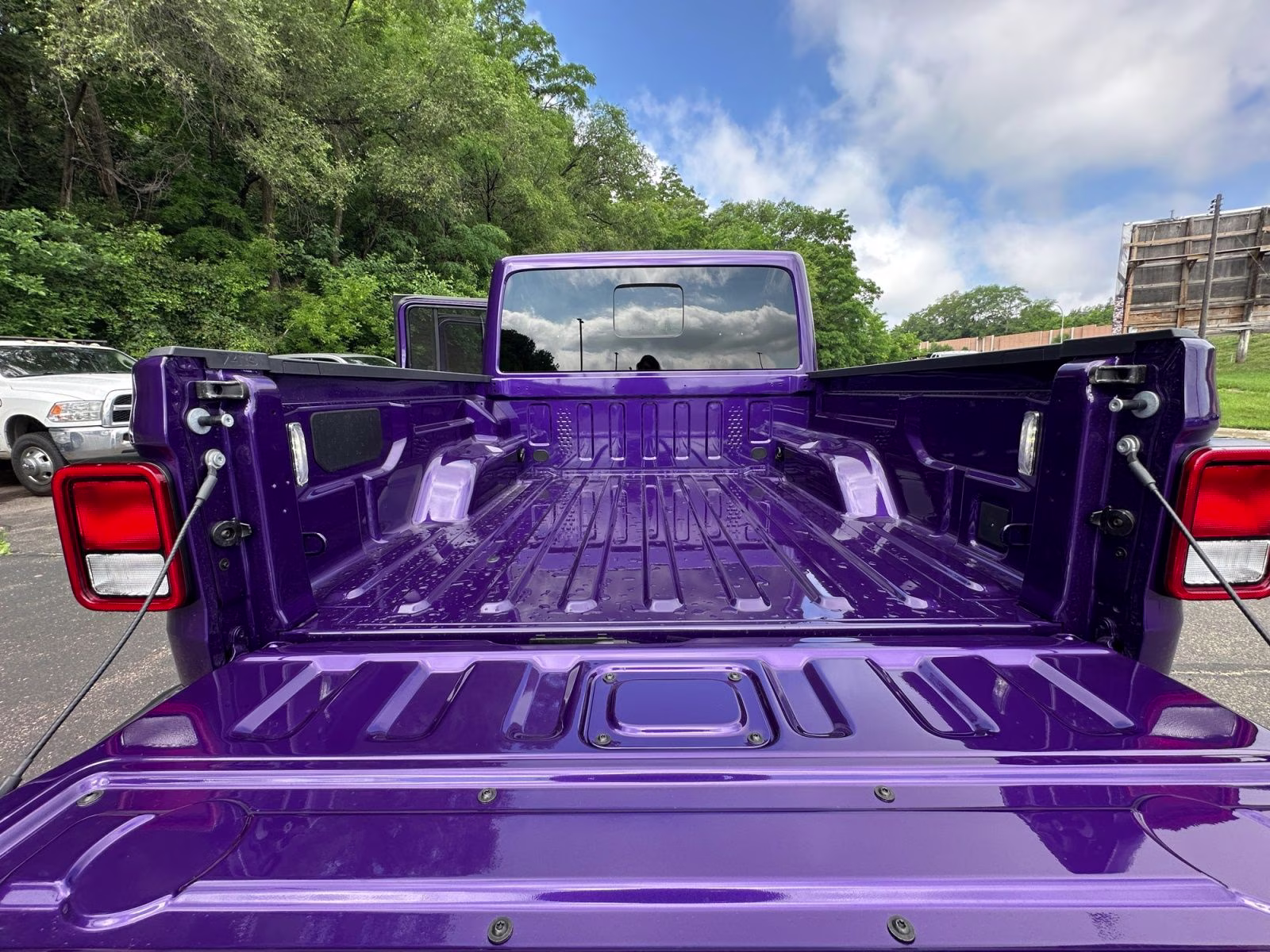 2026 Reign Jeep Gladiator Sahara 4X4 Truck