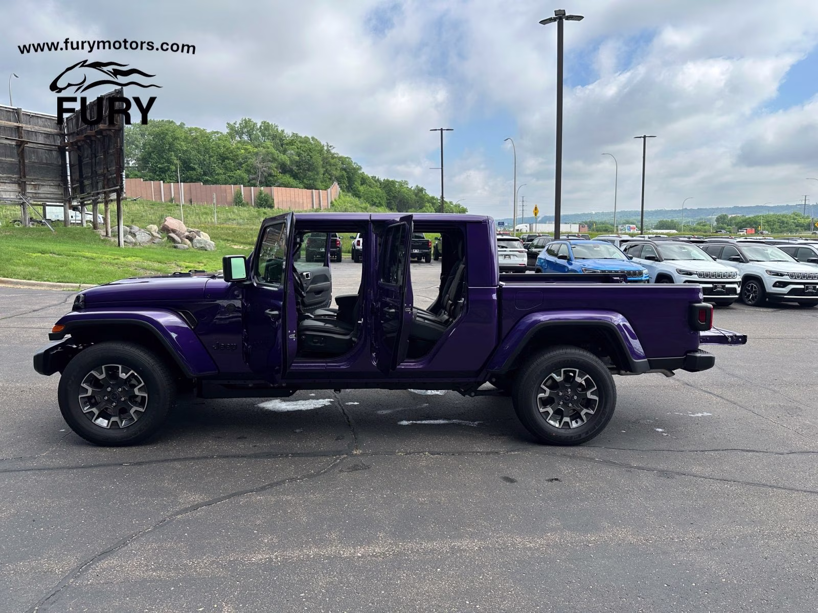 2026 Reign Jeep Gladiator Sahara 4X4 Truck
