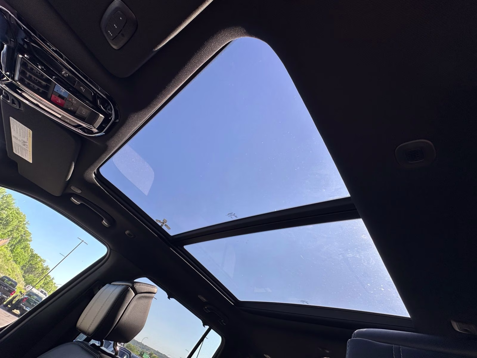 2026 Bright White Clearcoat Jeep Grand Wagoneer Summit Obsidian 4X4 SUV