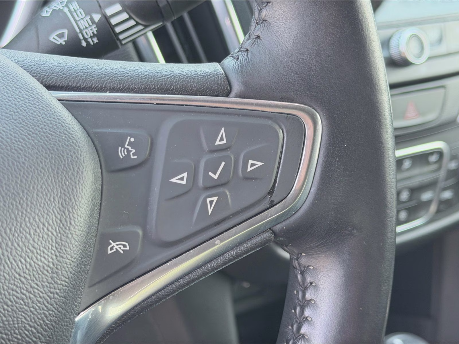 2020 Pacific Blue Metallic Chevrolet Equinox Premier AWD SUV