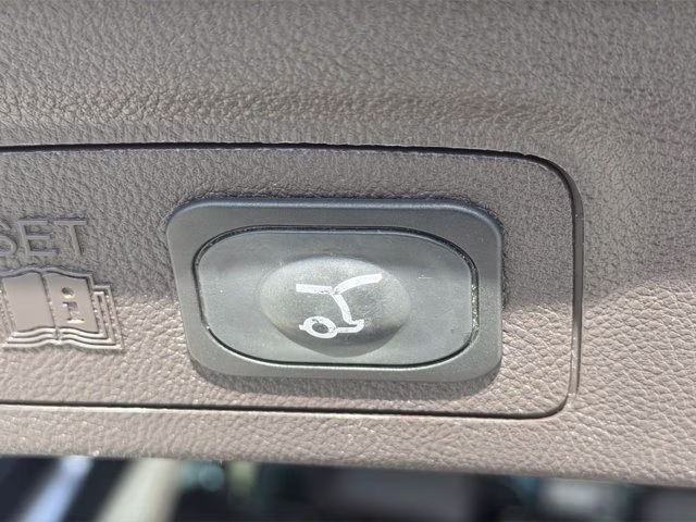 2019 Mocha Metallic Lincoln MKC Reserve FWD SUV
