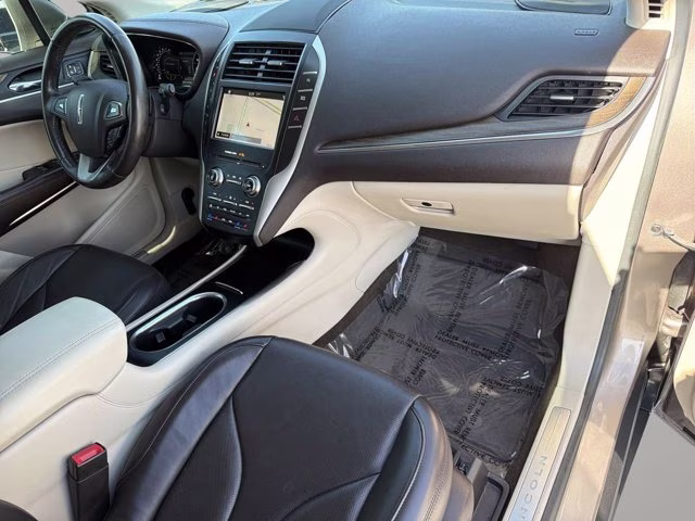 2019 Mocha Metallic Lincoln MKC Reserve FWD SUV