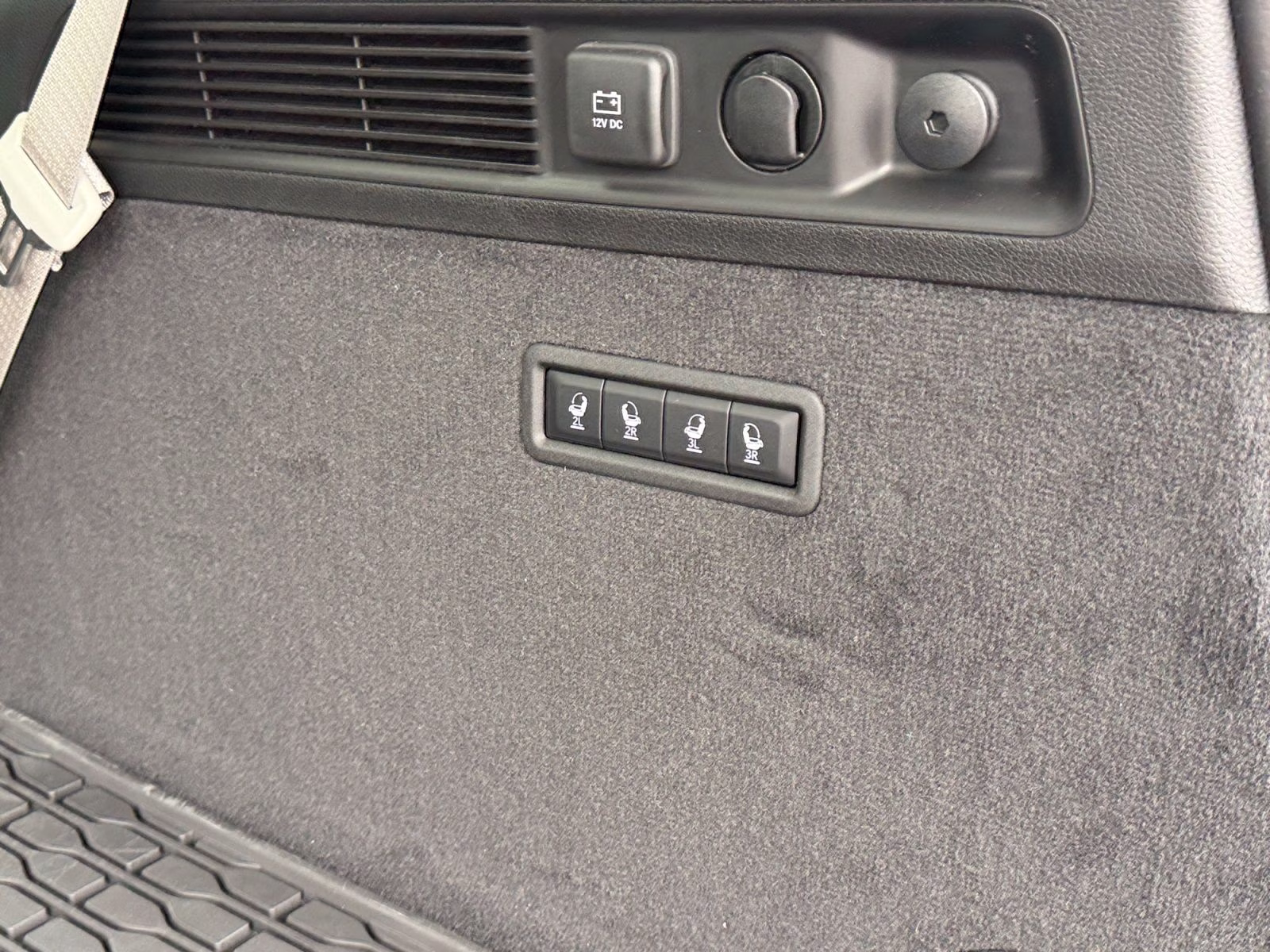 2026 Silver Zynith Jeep Grand Wagoneer Summit Obsidian 4X4 SUV