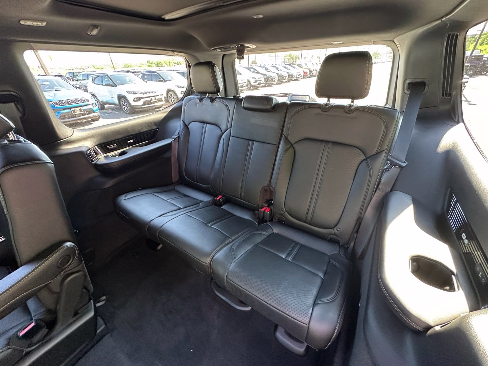 2026 Bright White Clearcoat Jeep Grand Wagoneer Summit Obsidian 4X4 SUV