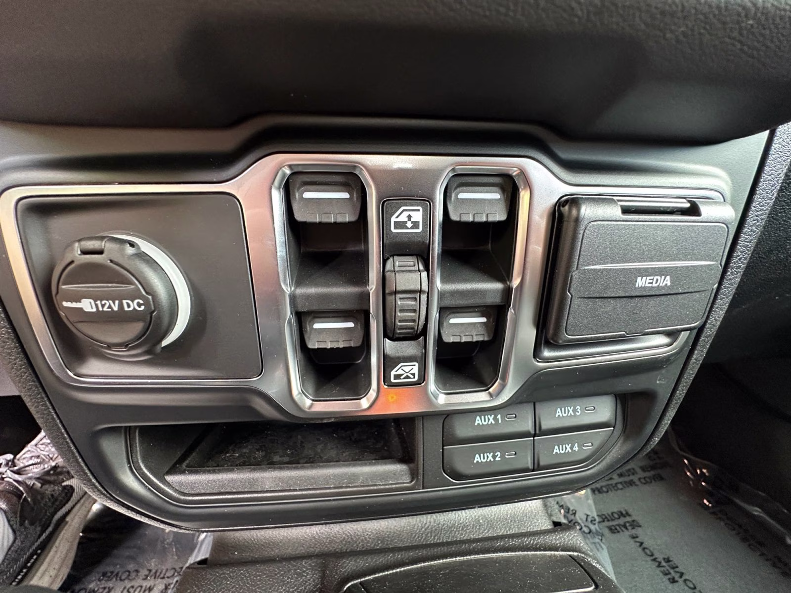 2026 Reign Jeep Gladiator Sahara 4X4 Truck