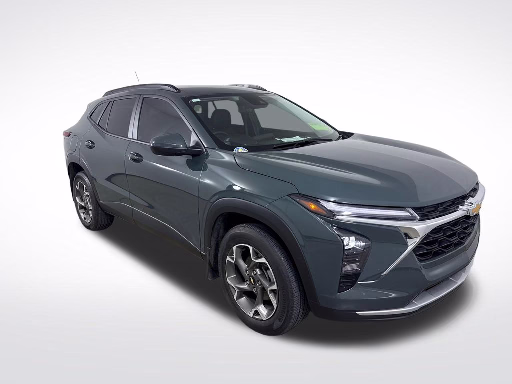 2025 Cypress Gray Chevrolet Trax LT FWD SUV