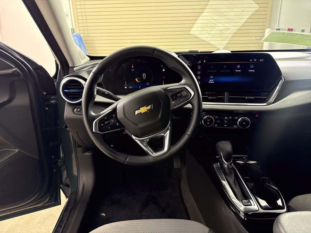 2025 Cypress Gray Chevrolet Trax LT FWD SUV