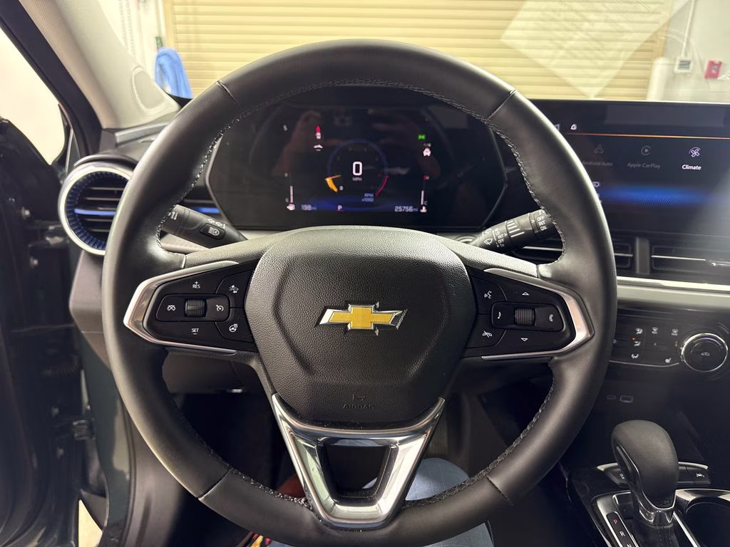 2025 Cypress Gray Chevrolet Trax LT FWD SUV