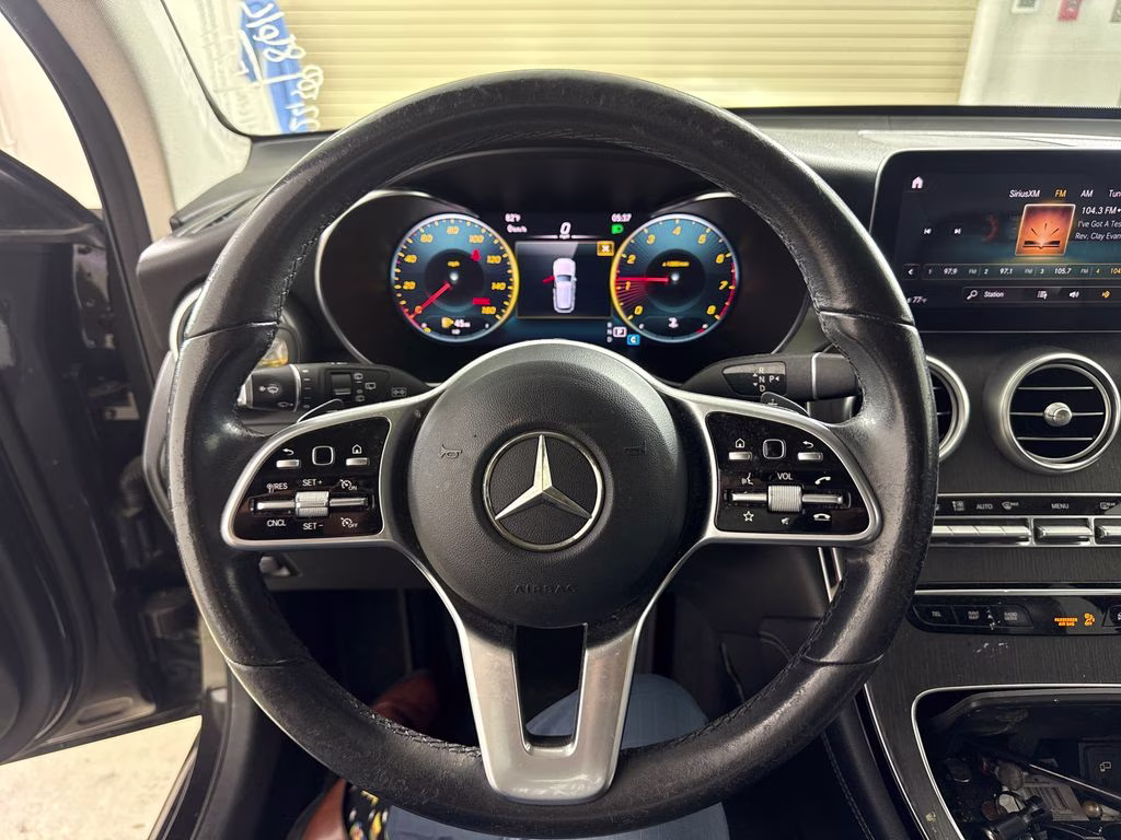 2021 Obsidian Black Metallic Mercedes-Benz GLC GLC 300 RWD SUV